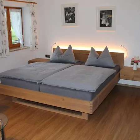 Pension Neuhausen
